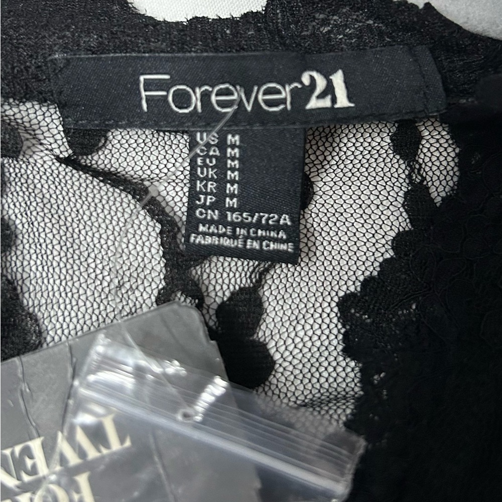 Forever 21 Romper M Black Floral Lace Coquette V Neck Sexy Whimsygoth Fairy Goth - Picture 11 of 16